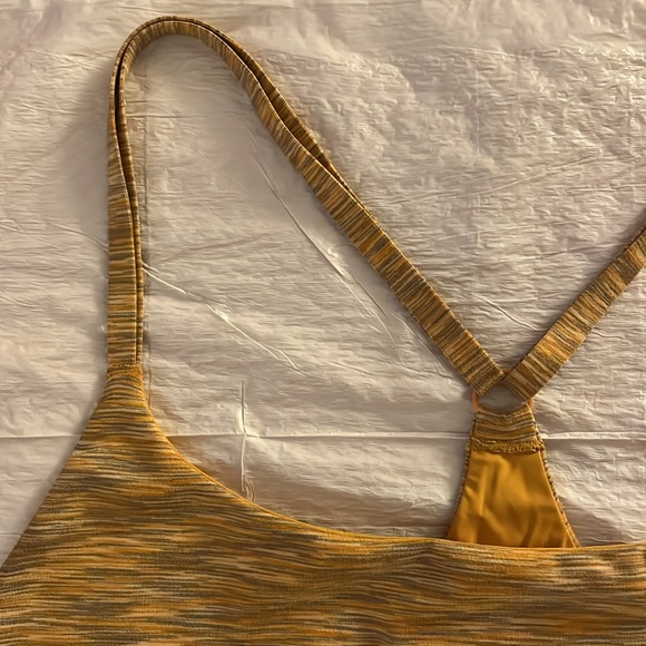 Outdoor Voices Free Form Flow Sports Bra Crop Top Yellow Sunset Yoga Women’s - L - Picture 5 of 9